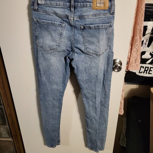 WOMANS RSQ SKINNY JEANS SZ 28/32 - Picture 2 of 6